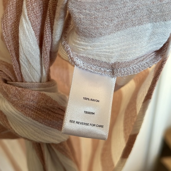 Vixbe button down top - Picture 4 of 6